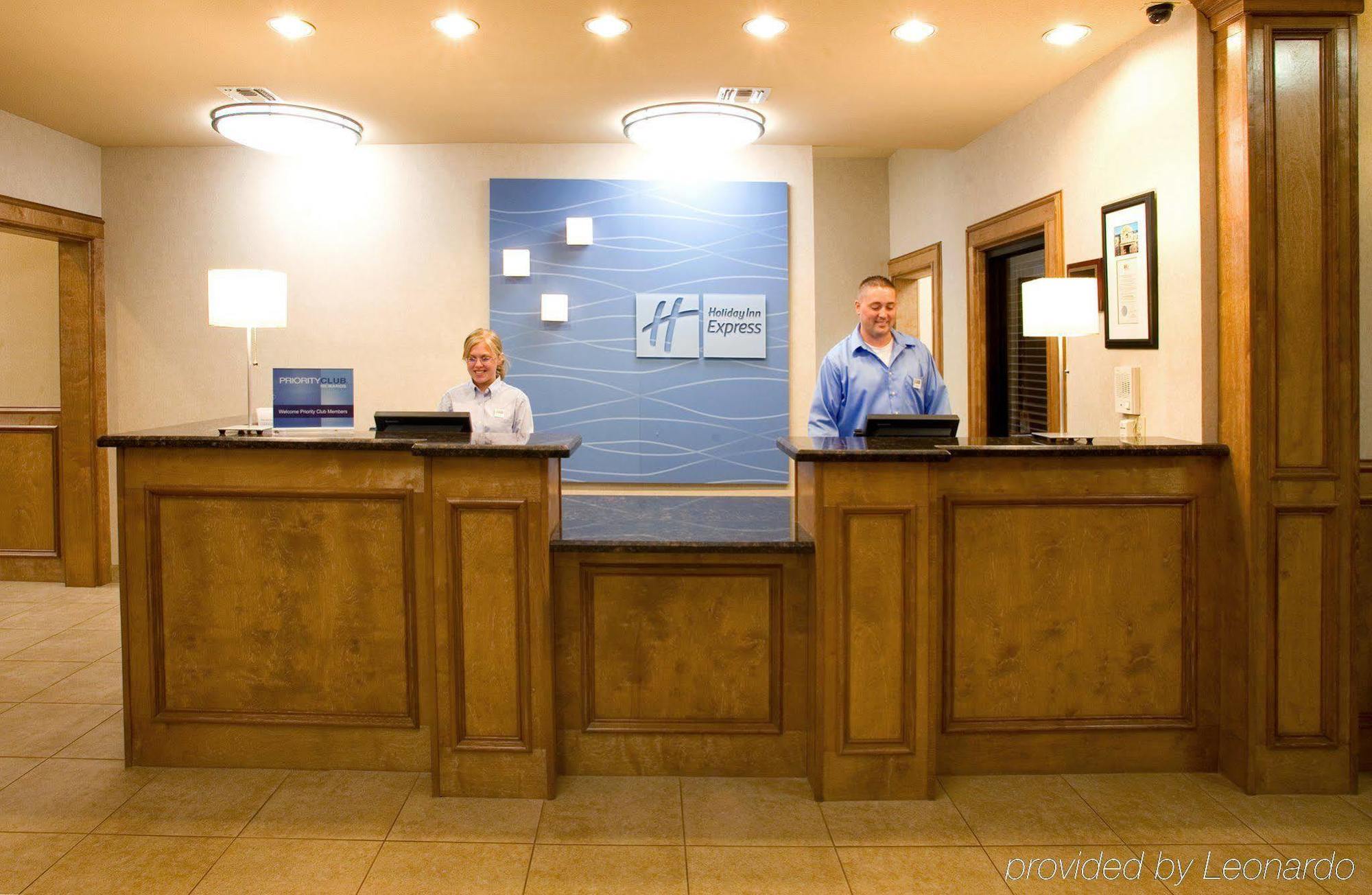 Holiday Inn Express Hotel And Suites Kingsville By Ihg Exterior foto